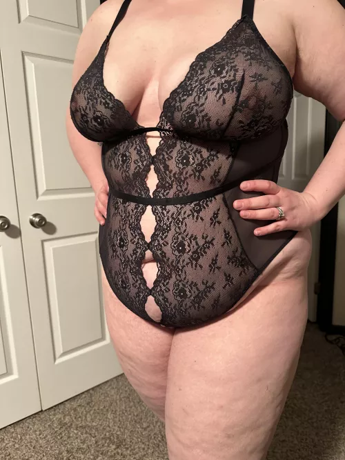 More (almost) full body pics! 😘😍 by boobladyx