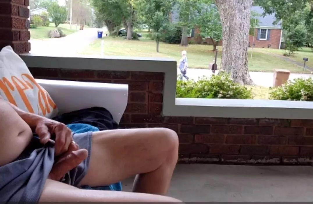 Note the woman walking by posted by randallpeterman