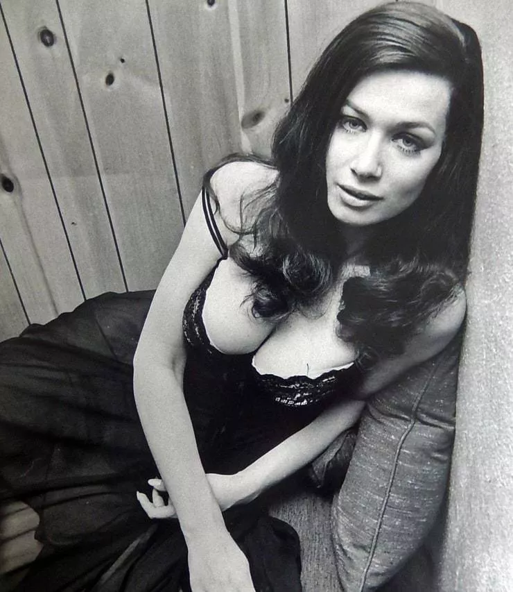 Valerie Leon (1960s) posted by MonotonousSolid