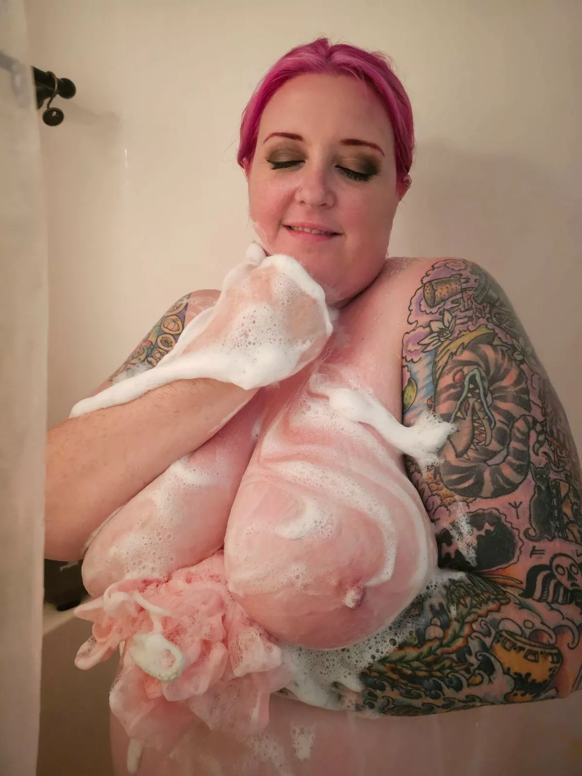 Wash my back for me? posted by largelyunaffiliated