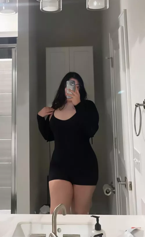 wish i was getting some morning cuddles by stellakittyy