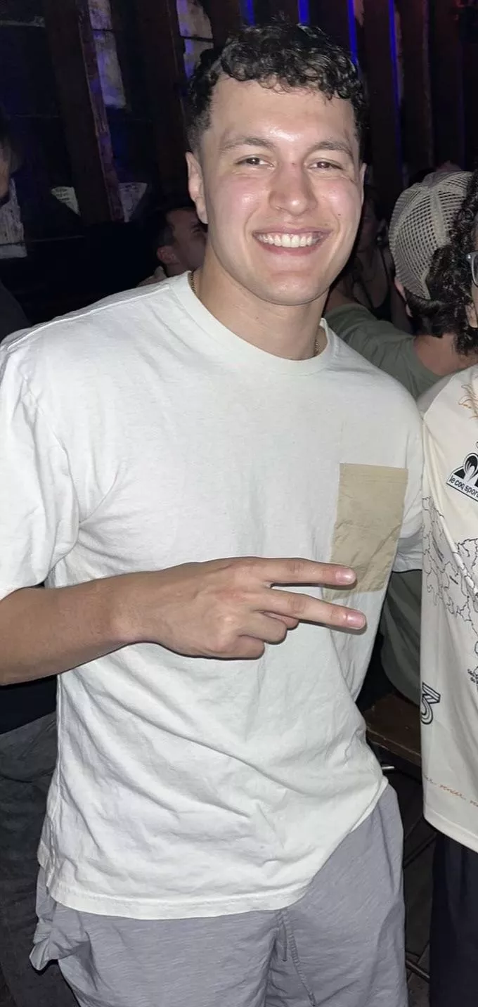 23 male, South Carolina 📍 posted by Agreeable_Story4762