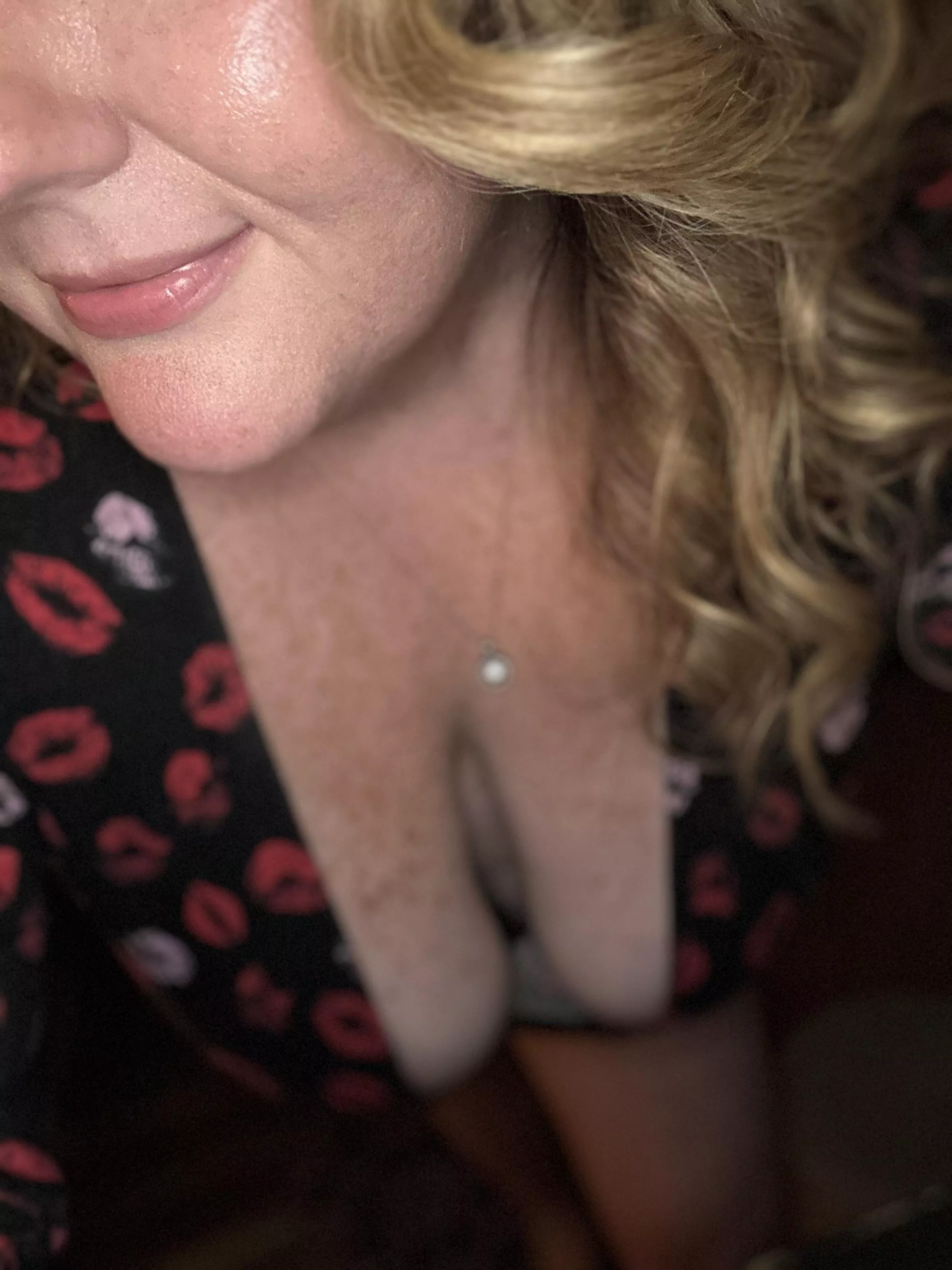 Add your lips posted by LynnaJean