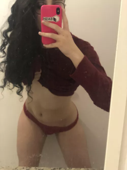 Am I breedable? excuse my dirty mirror pls by myhornyalter1