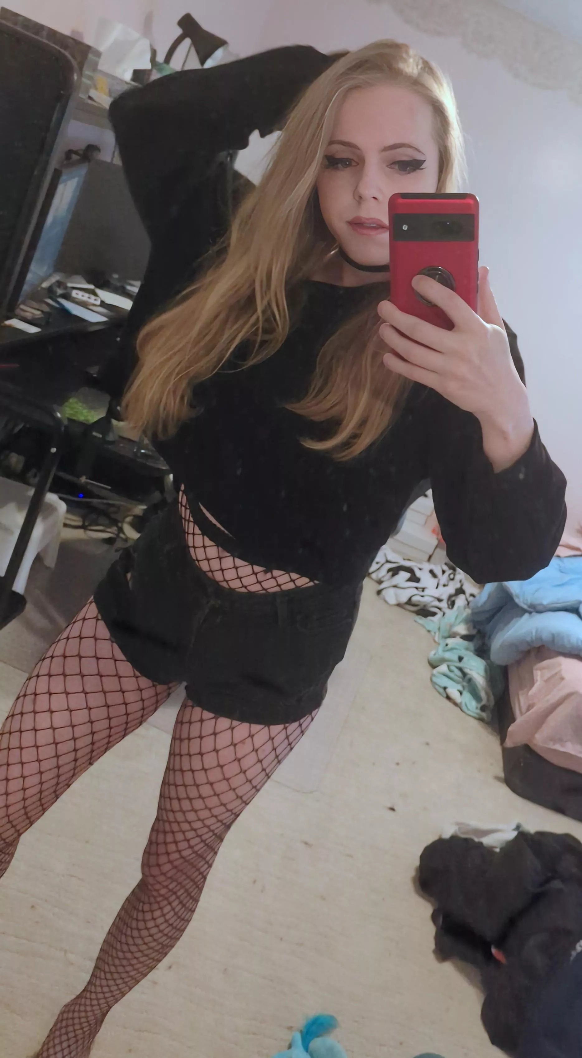 Am I cute enough for Femboy Friday? posted by Puff_qt