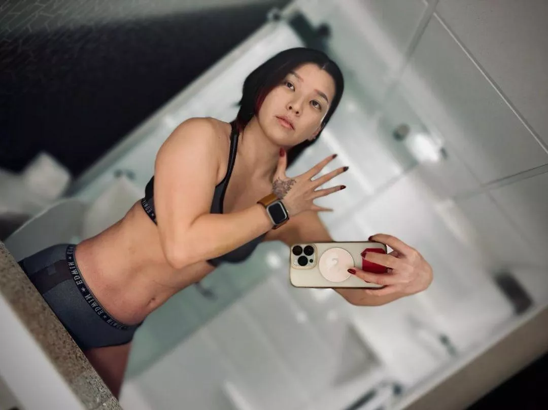 Hikaru Shida posted by CuentaDeThrowaway6