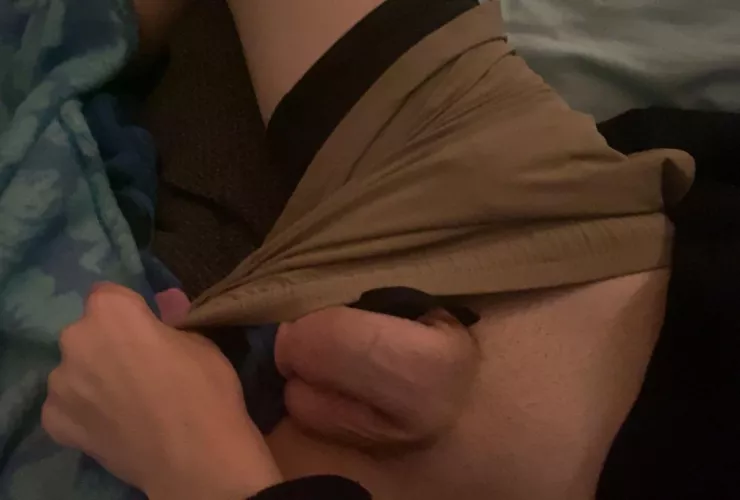 Just chillin in bed, what about yall? by 400twigs