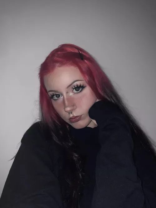 Love the red, but it keeps washing out way too quickly by princezna_nebezzz