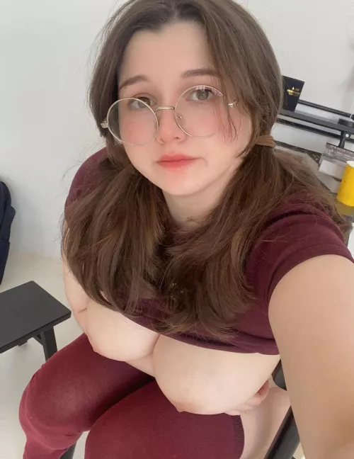 My favorite foreplay is having my boobs squeezed and sucked by goldensnark