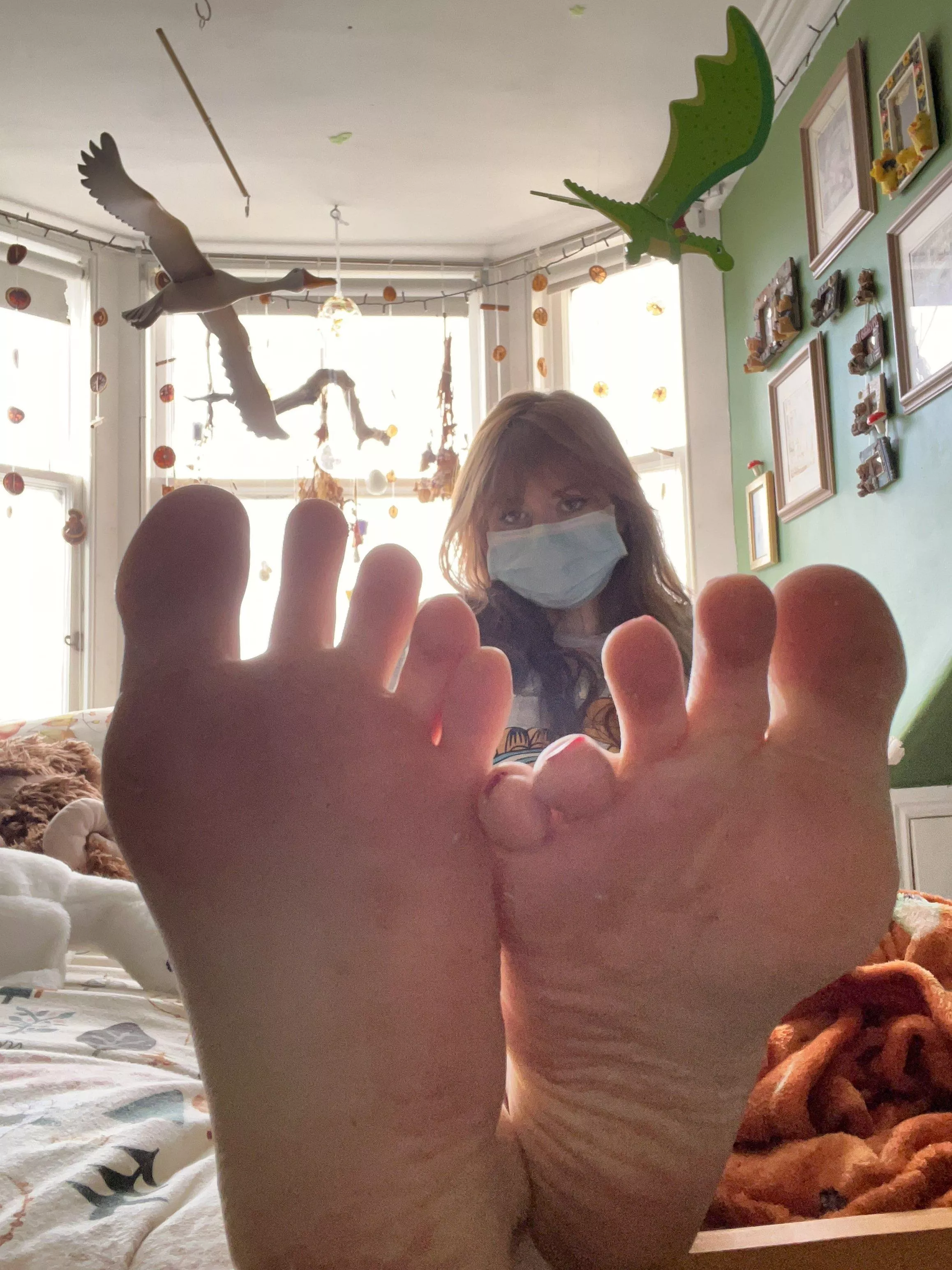 My soles need a good rub~ posted by SabineSolez