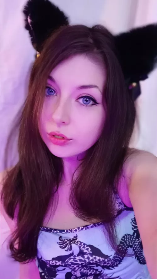 Obedient well trained little pet 🖤 by starlitsirenx