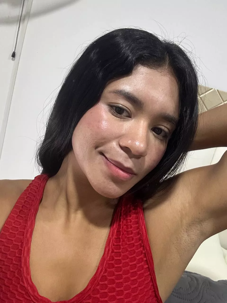 Pits a bit sweaty because I just left the gym... hope you don't mind posted by maggiefrisch