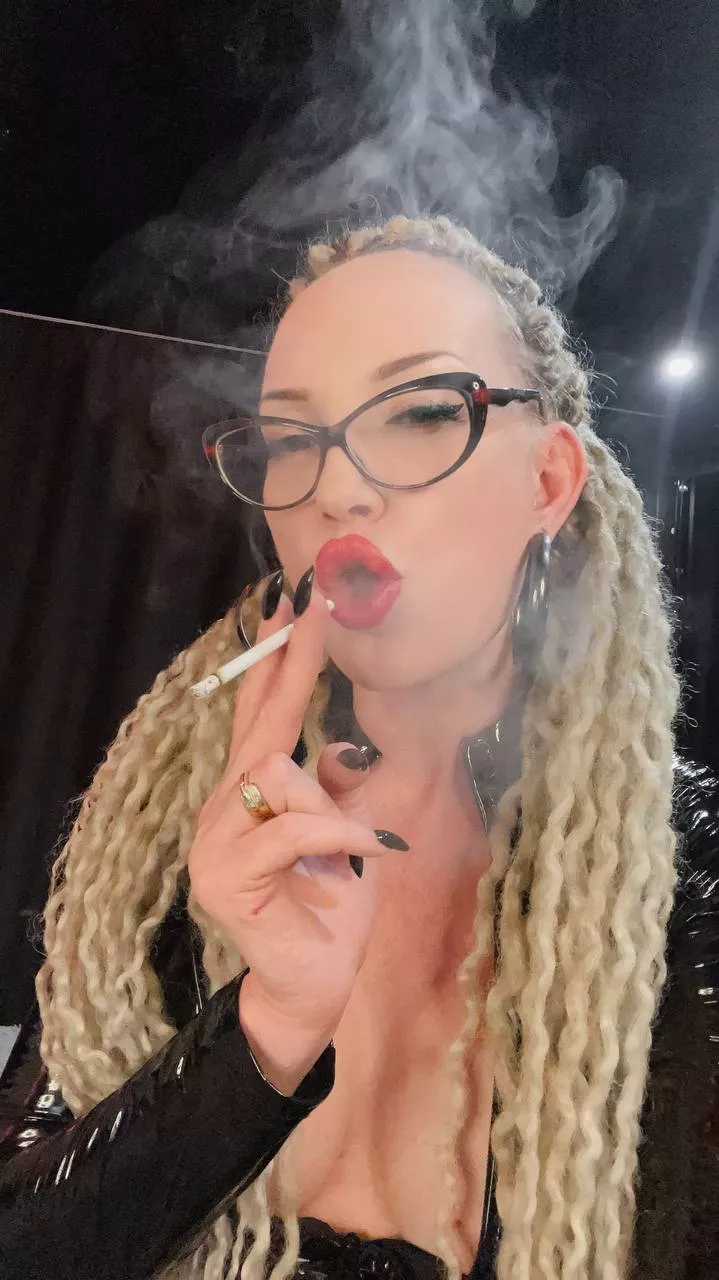 Smoke and pleasure posted by BadAssBitchVIP