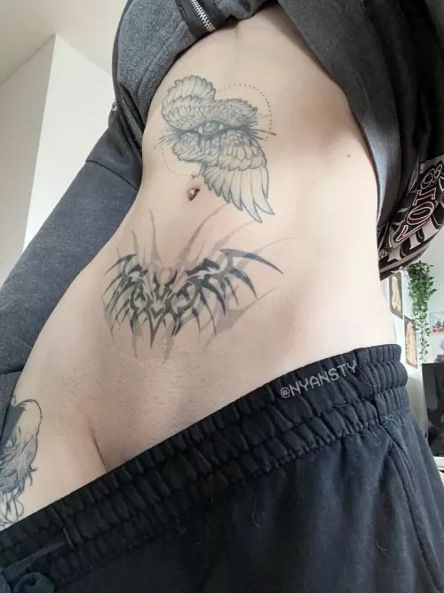 so grabbable 😵‍💫😵‍💫 by nyansty