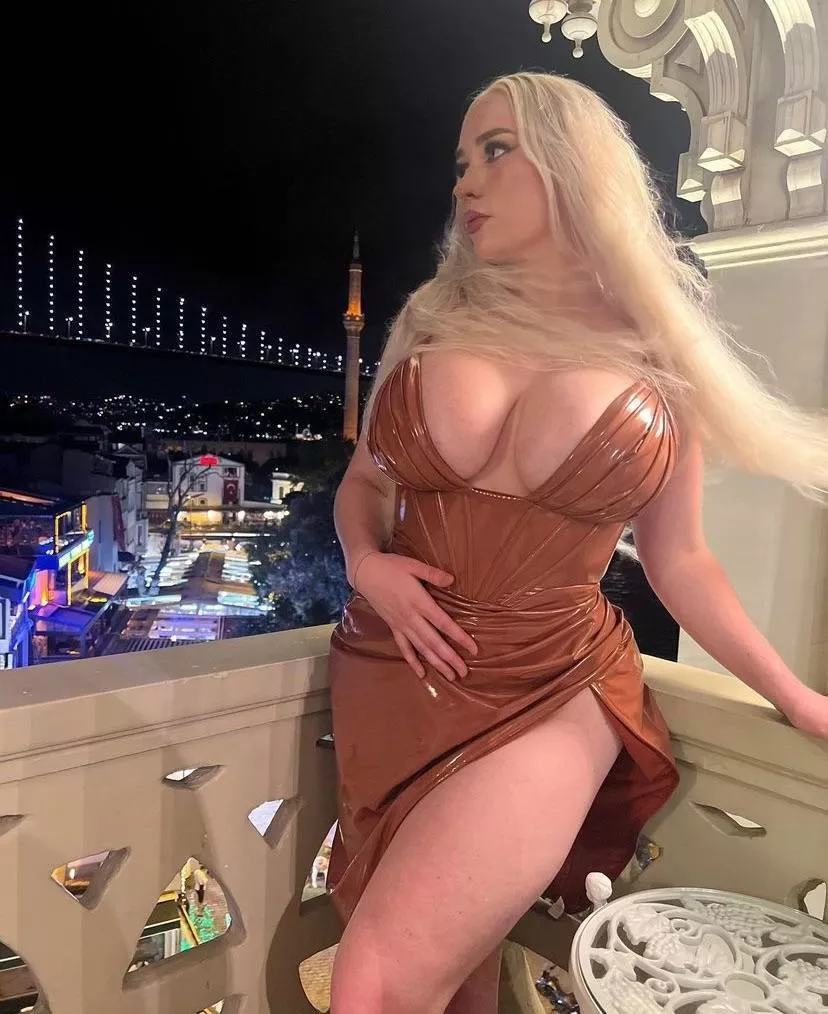 Stacked blonde posted by jakeandmay