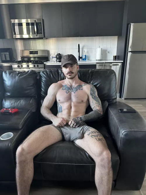 what do you think of my new hand tat? by xxxkashed