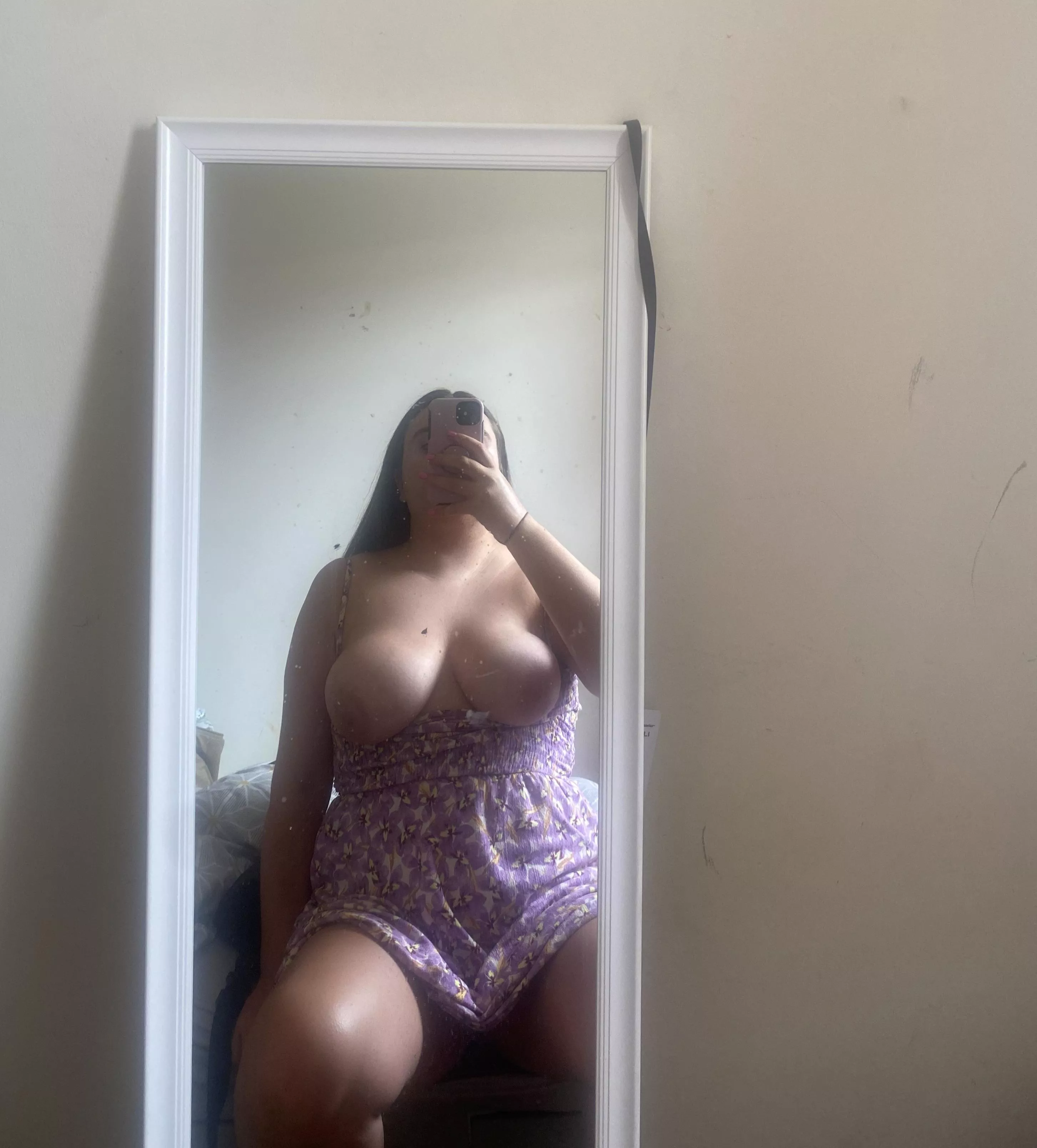 Who else loves wearing sundresses? 😏💦 posted by HornyIrishGirl97