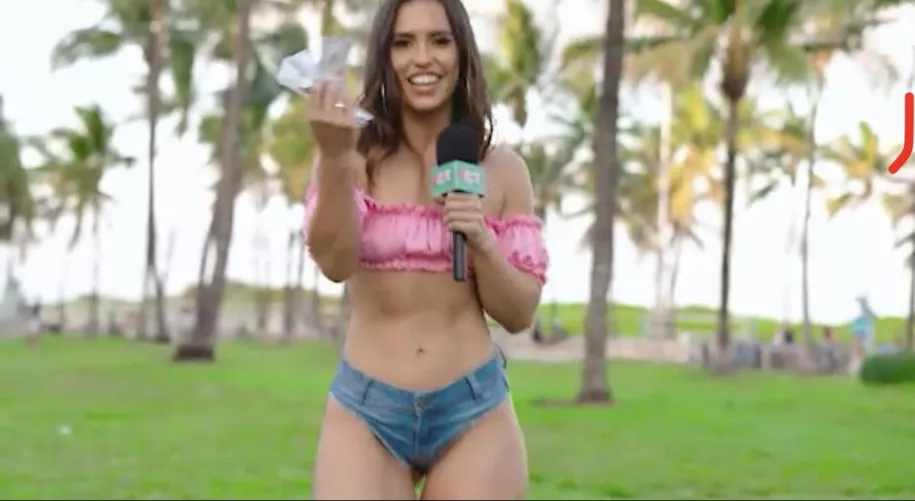 Who is she? by Repleteneptune9