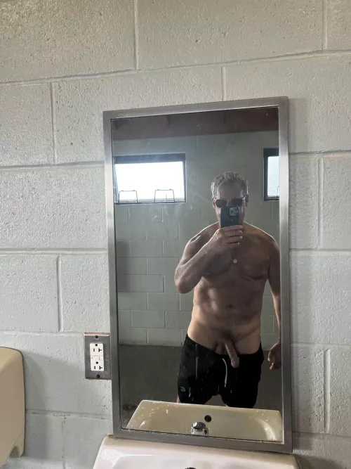 Bathroom break for daddy (57) by geodavingo