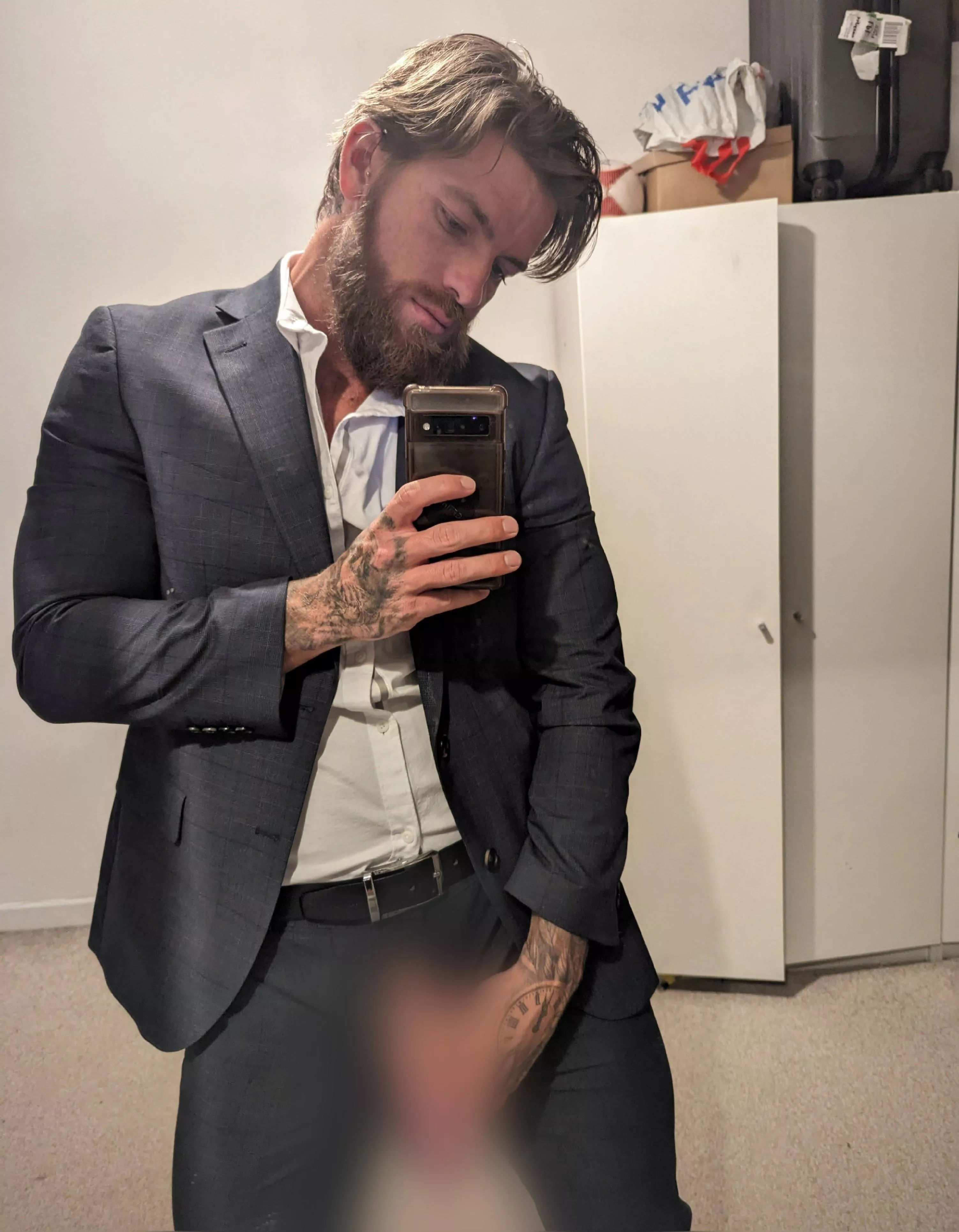 Get on your knees posted by sh_flex