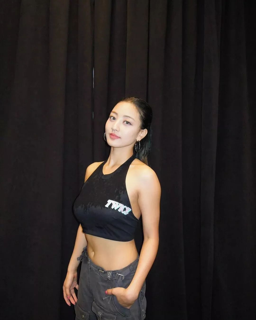 Gorgeous K-pop star, Jihyo ... posted by BusyFlower9