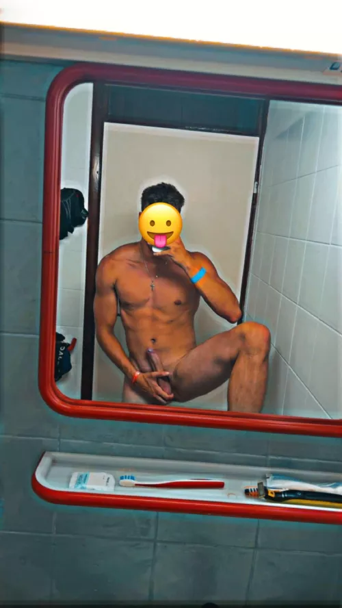 Hey i Need Cute passiv Boys snap jay_smith23623 by Commercial-Log-5795