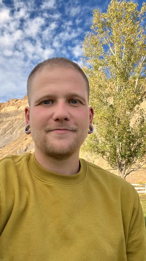 Hope you’re having a great day! by dickskinjacketgayboy