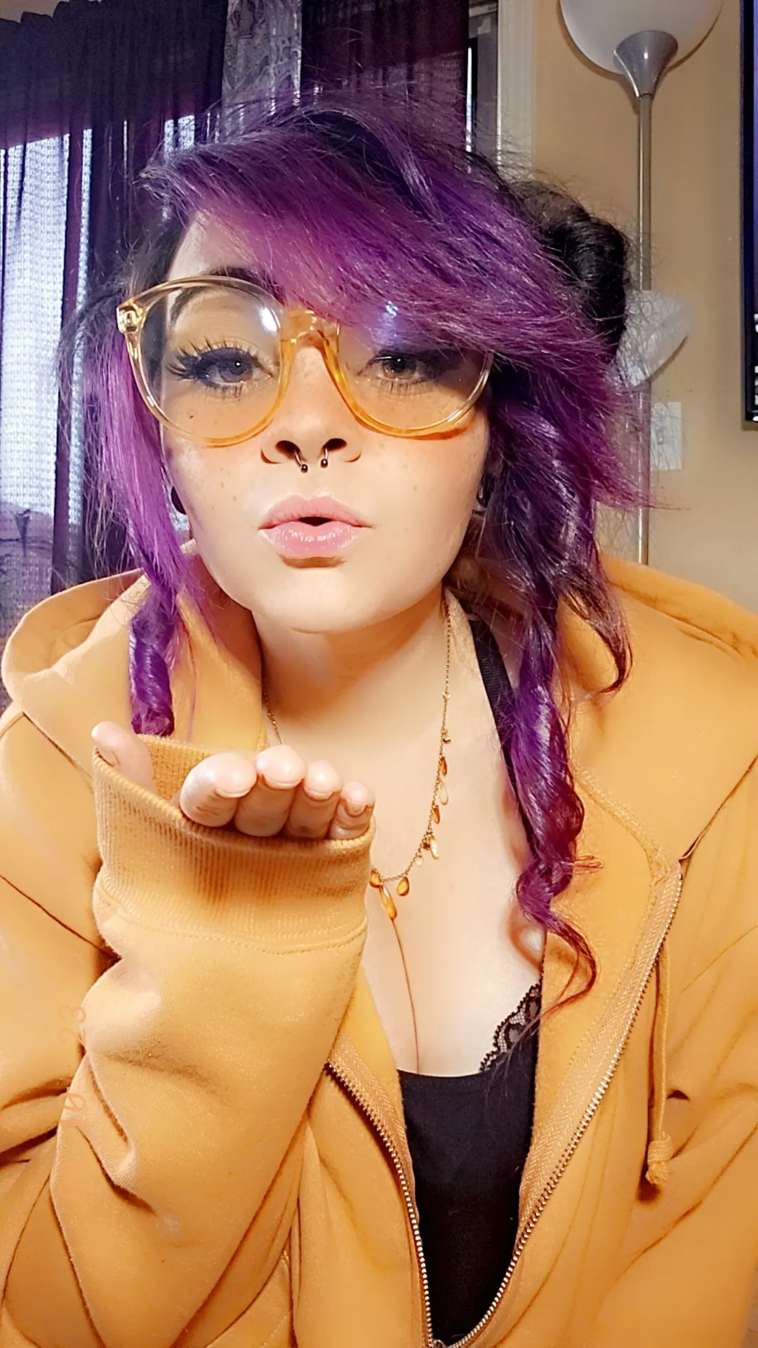 Kisses posted by xDixonCiderx