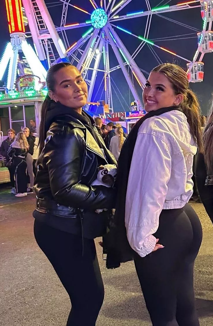 Left or Right? posted by ok12311