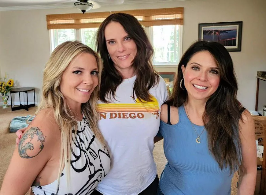 Milfs posted by SMASHTHEGASH1979