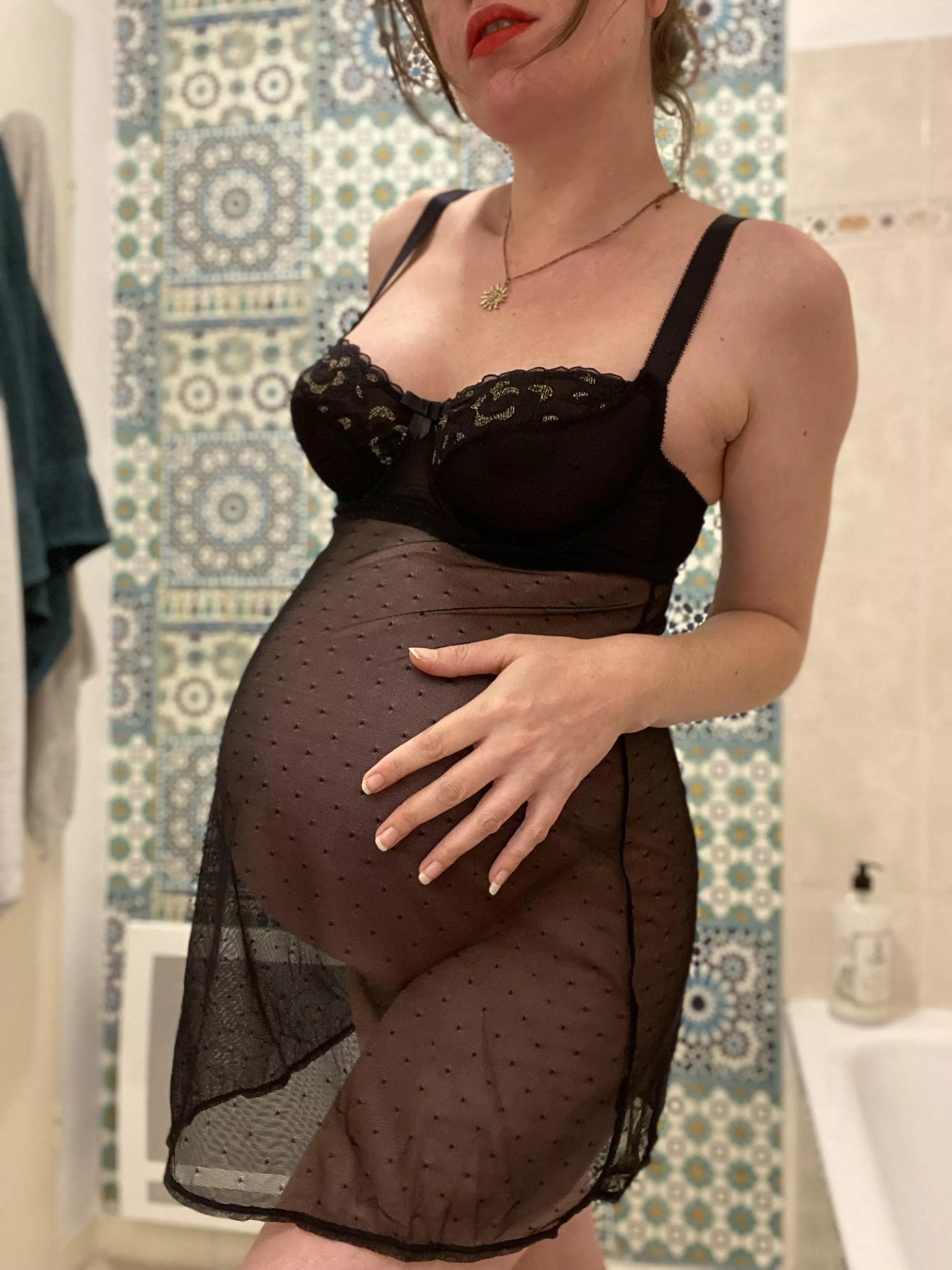 Tryin on some lingerie 🖤 posted by frenchpregnantlady