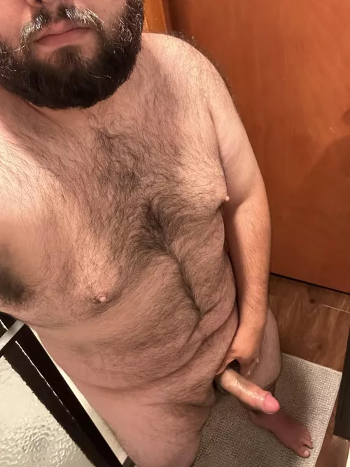 Any ladies like a hairy dadbod? by Doomsandwich68