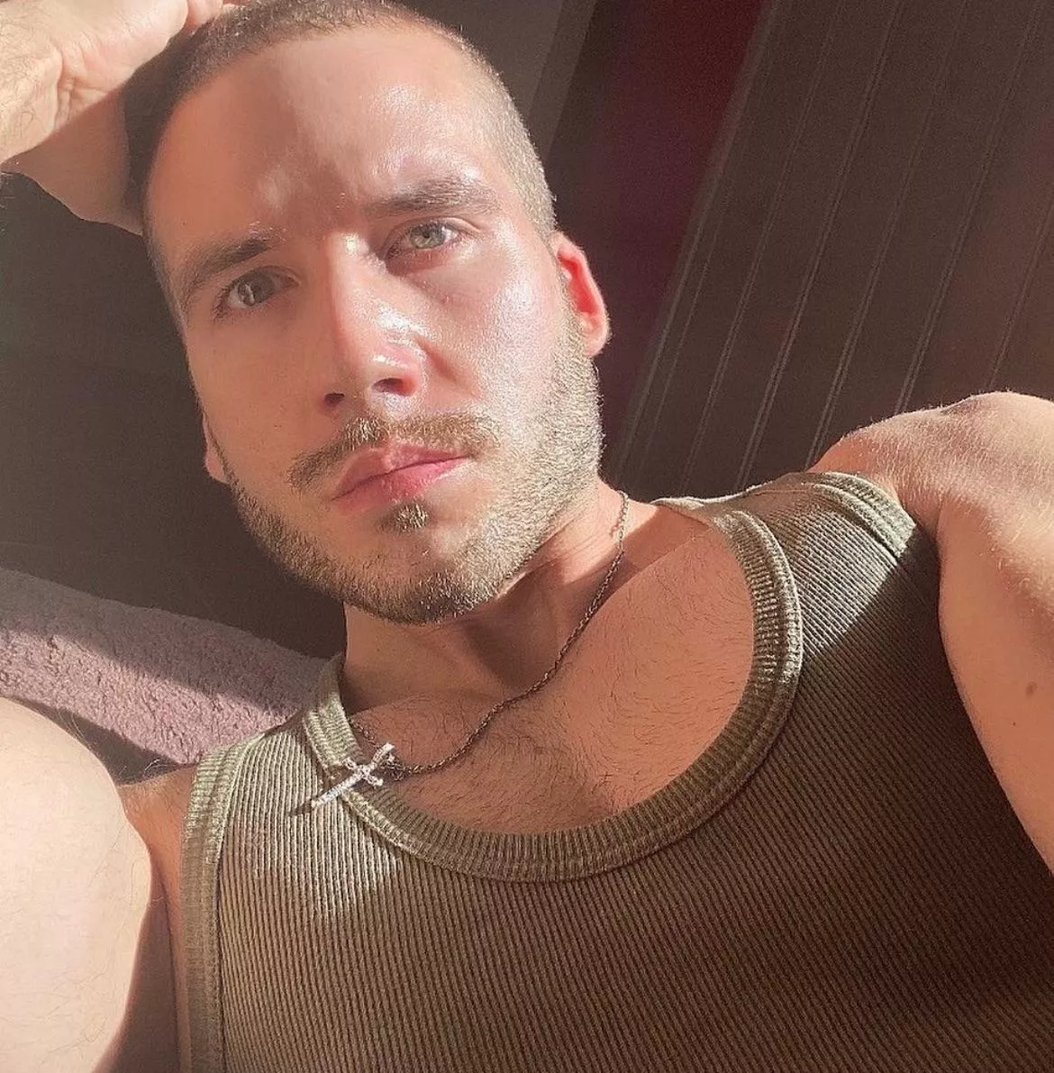 First time trying the buzzcut 🙈 posted by YoyoKaramel