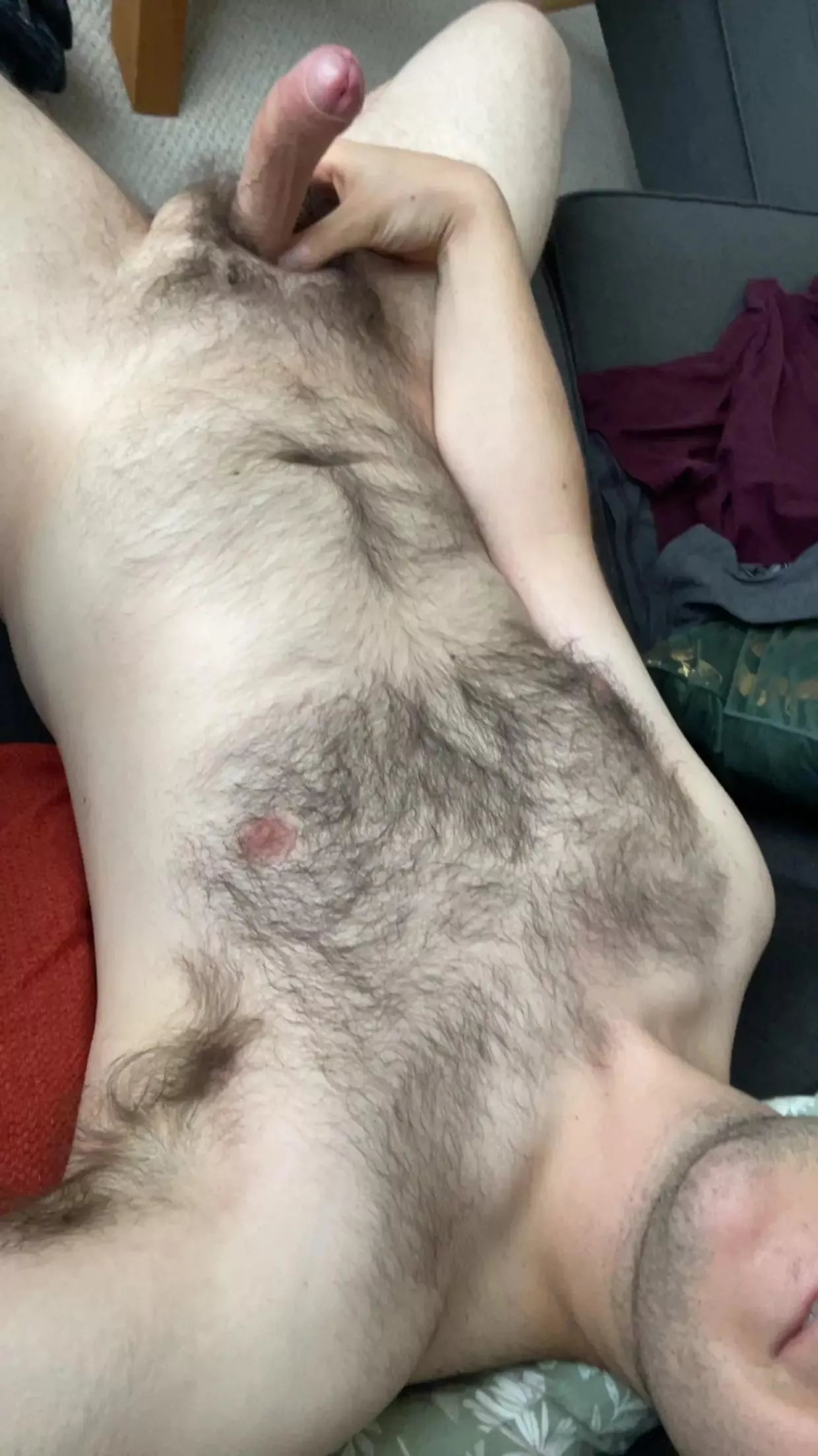 Hairy as hell who likes? 😋 posted by joesv1