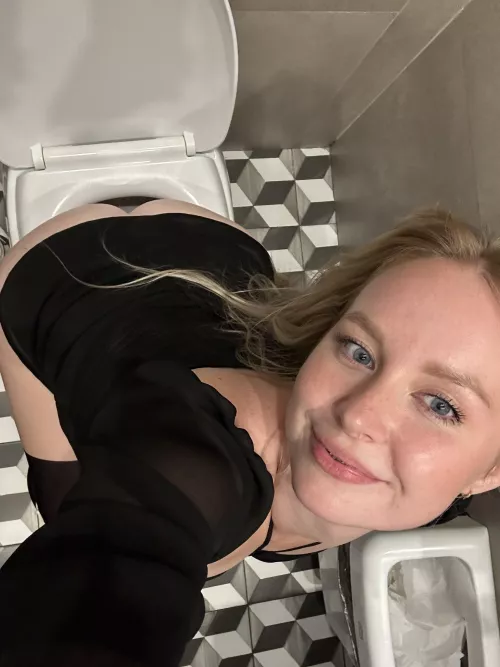 I got an orgasm from the way I pee🤤 by Kitty_Ricky_Sweet