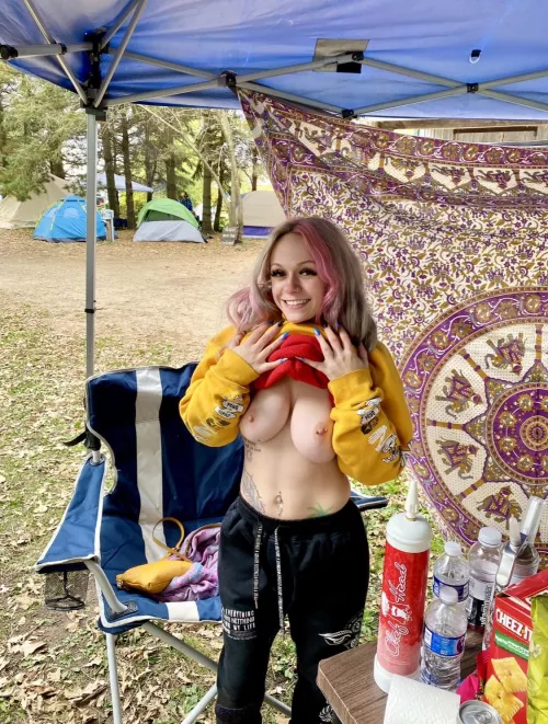 i heard festival sluts have the best pussy by megs__dead