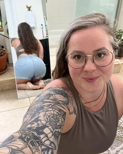 Is my ass too big or just right? by BillieBloom