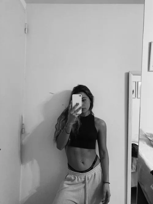 Is this a good outfit for netflix and chill? by Successful-Side2189