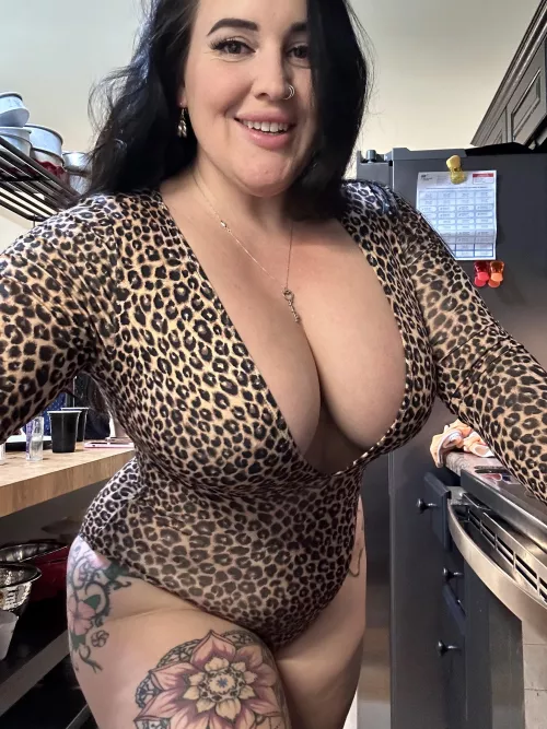 Loving my curves by pole_thick