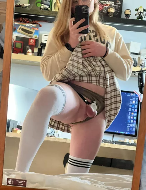 Small cages are the best by AmeliaThePotato