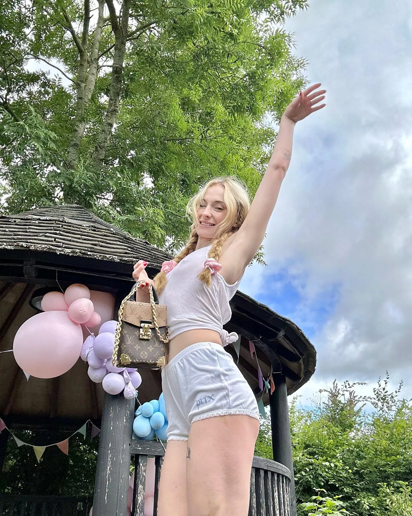 Sophie Turner posted by cobrakai--neverdies