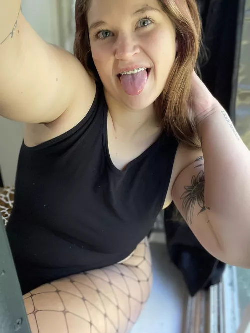 What would you do to me if we were alone by Roseyk1234