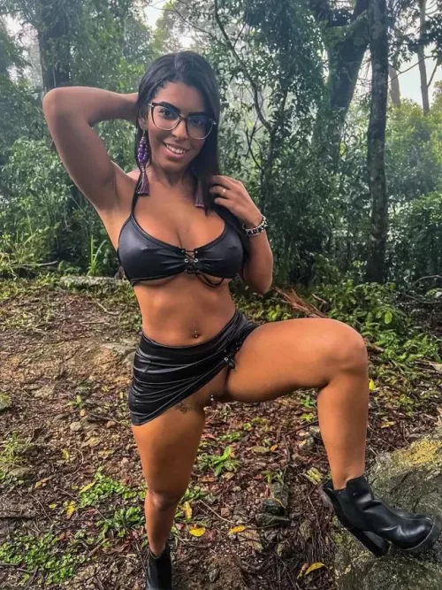 Without panty at the park [f] by goddess_viic