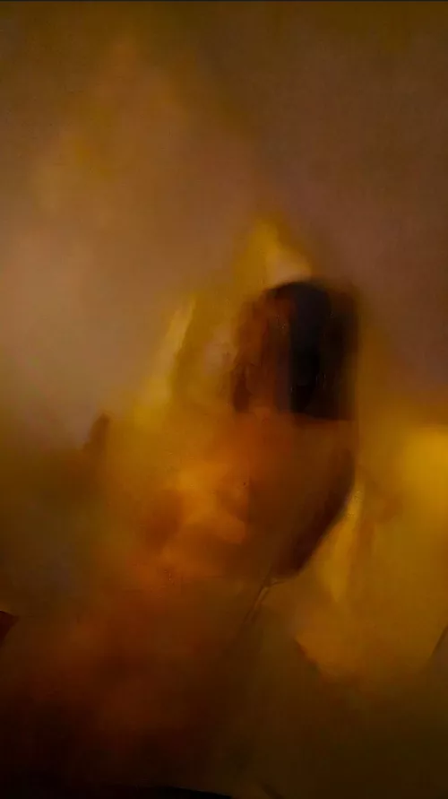 A snap of my gf in nightmode when she was moving, i found it pretty artistic by stylus185