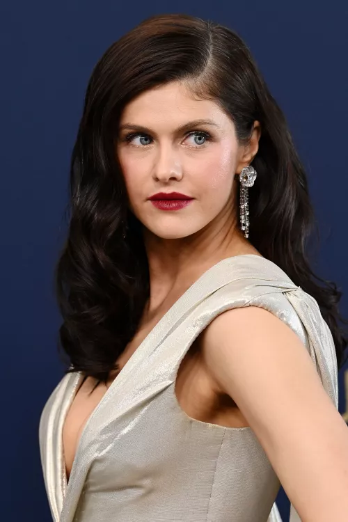 Alexandra Daddario by Yeeeeeftb