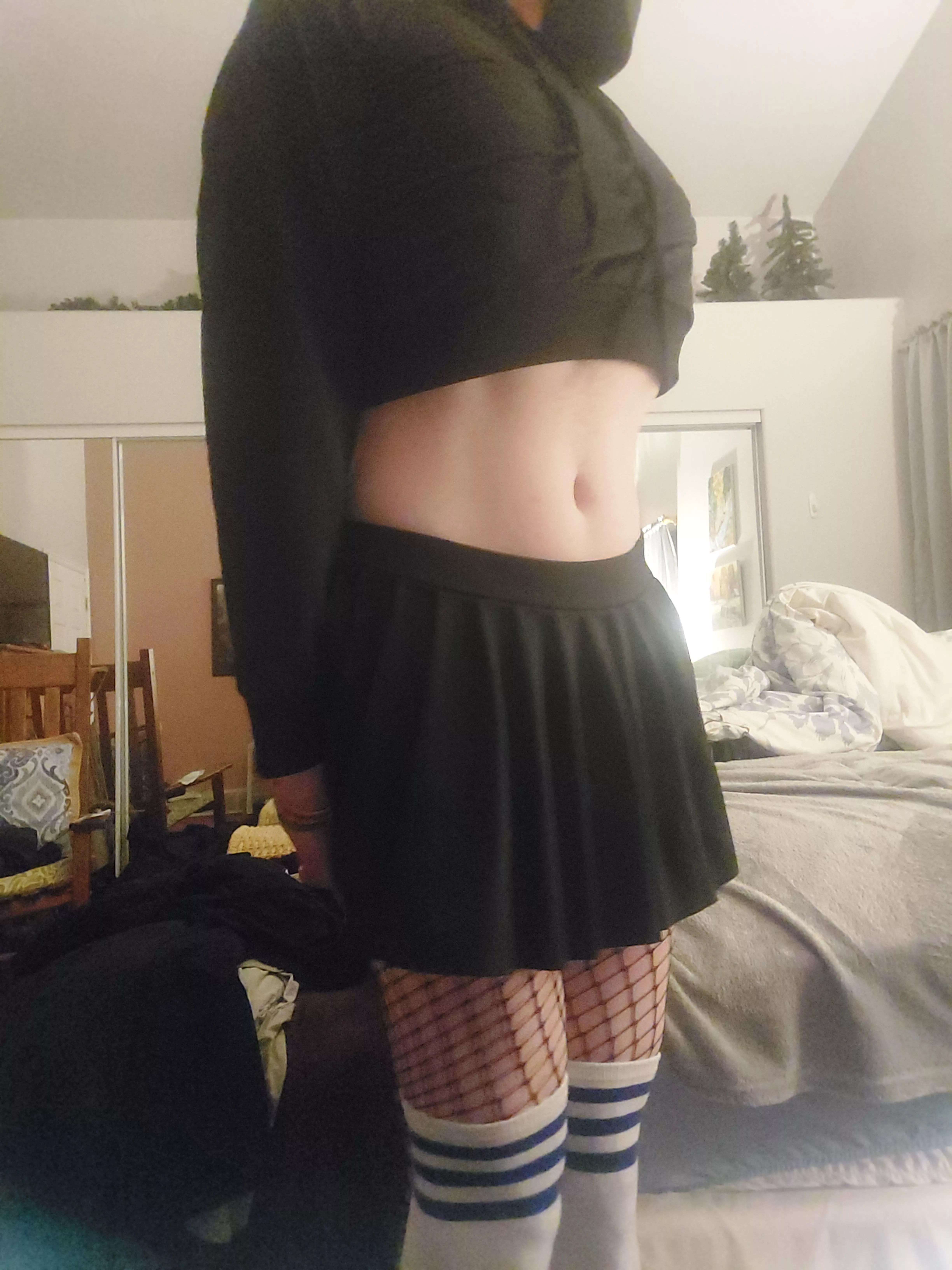 Any tummy enjoyers? :3 posted by UntamedWolfFB