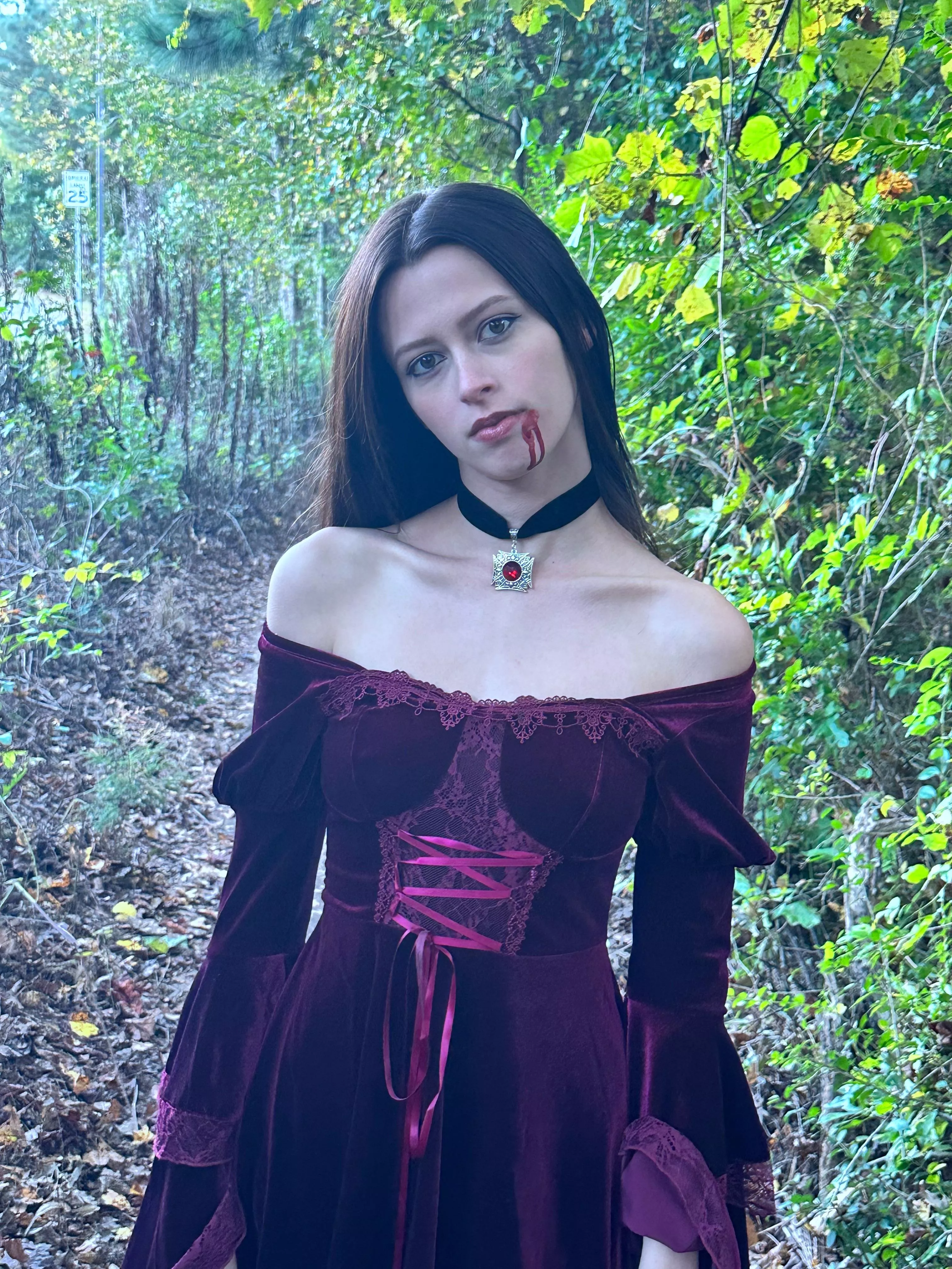 Bella Vamp - my own vampire character 🖤🧛‍♀️ posted by BellaMoon-writes