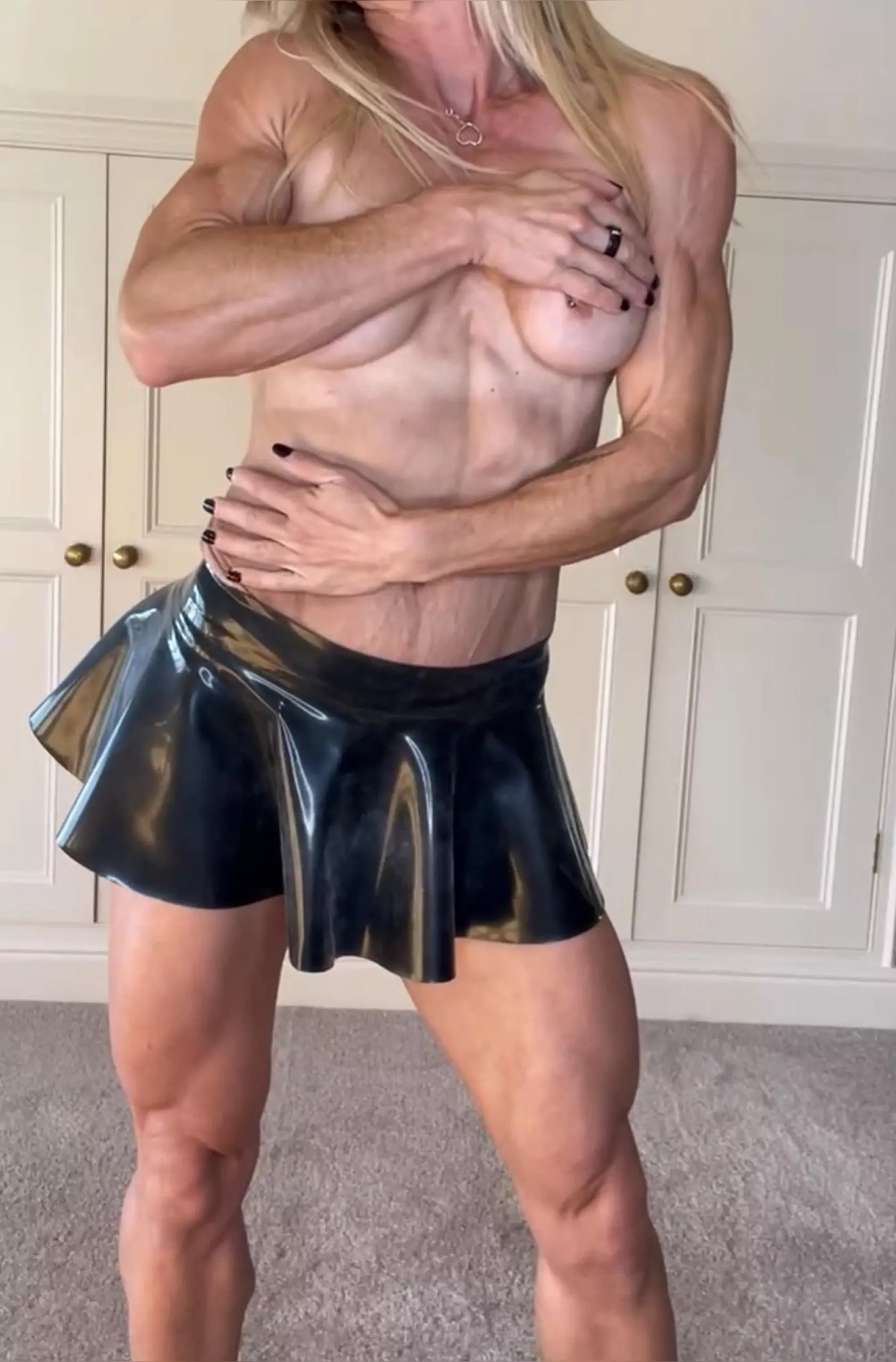 Do you like my muscles? posted by nyxswift