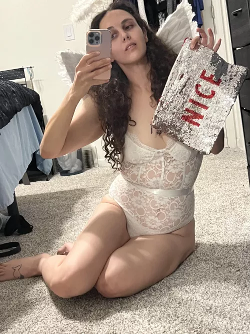 [f] is feeling nice tonight 😇 by SubstantialWelder395