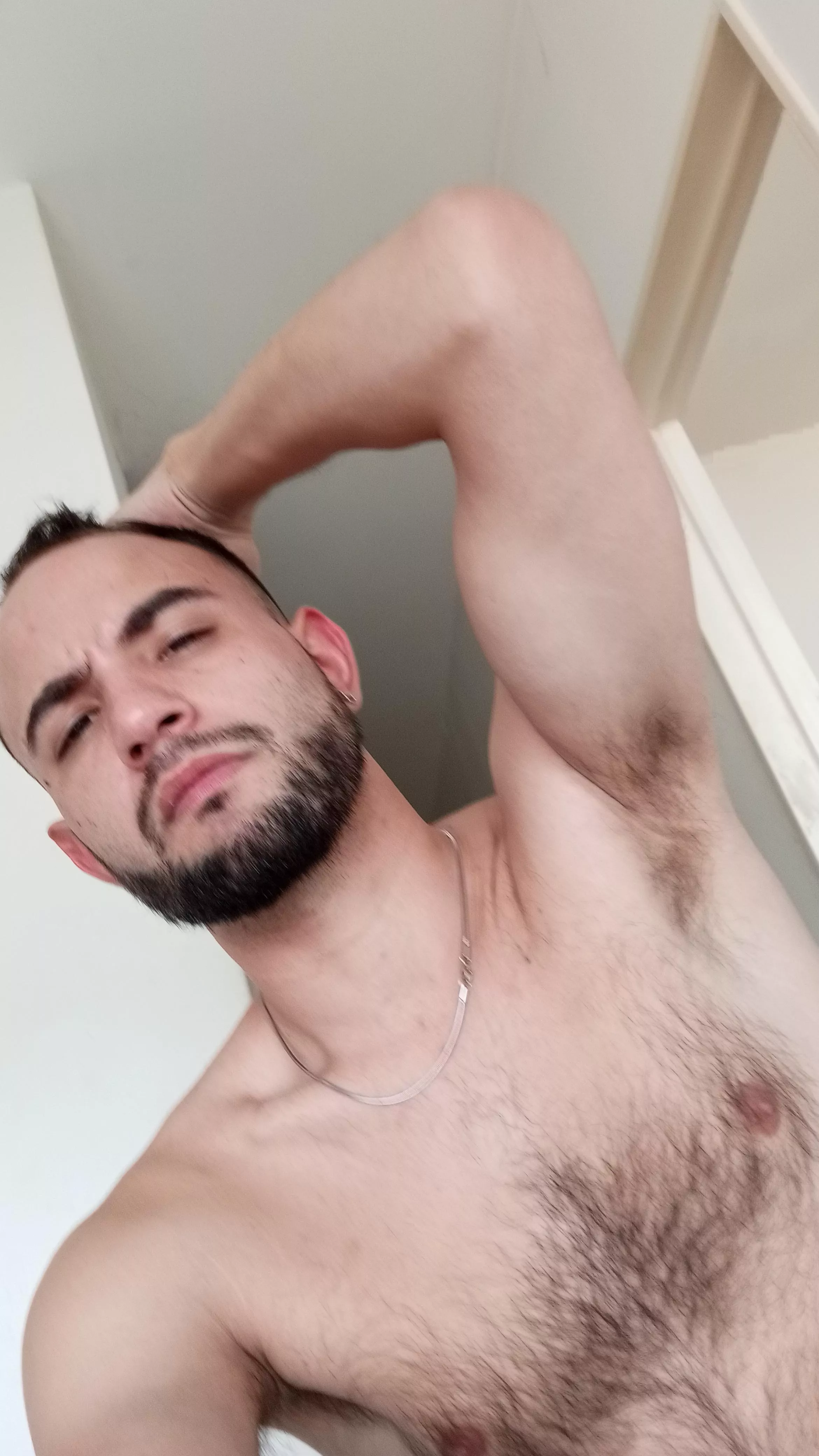 Good evening, opinions of my armpit? 💪 posted by Outside_Time2645